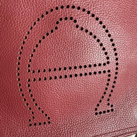 VINTAGE, NWT Etienne Aigner Burgundy Leather Crossbody - Picture 2 of 8
